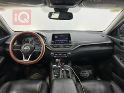 نيسان ألتيما